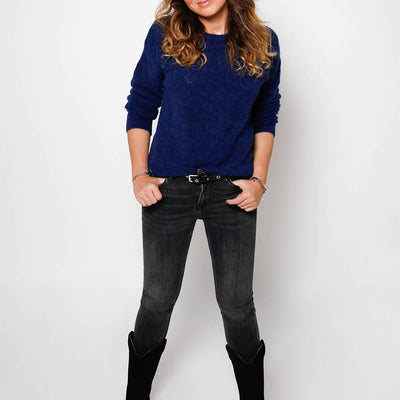 LOOK OF THE DAY: COZY SWEATER