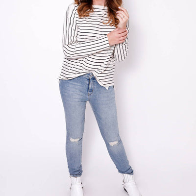 LOOK OF THE DAY:  COOL AND SPORTY