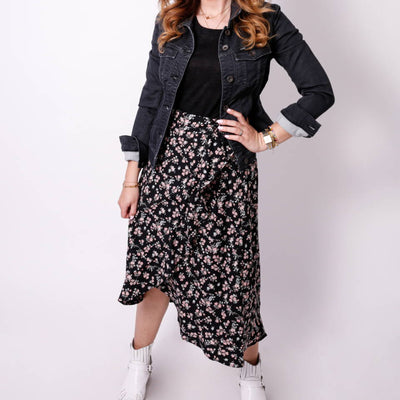 LOOK OF THE DAY: EDGY ROMANCE