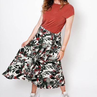 LOOK OF THE DAY: TROPICAL SKIRT