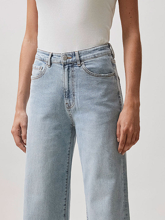 Cut to length jeans