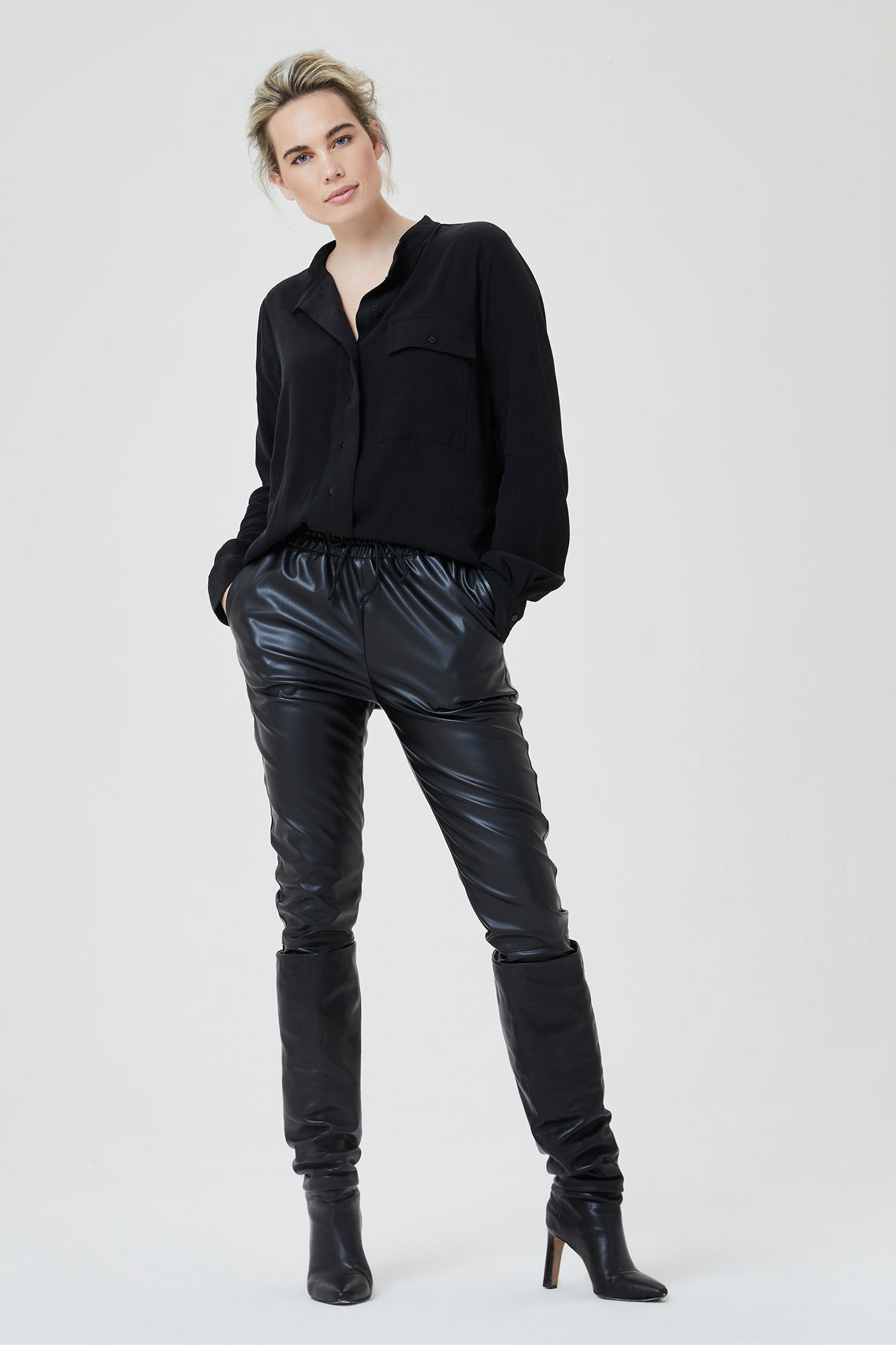 Evy faux leather trousers