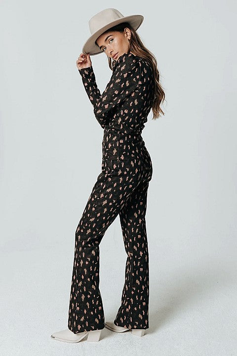 Jolie leopard flare pants